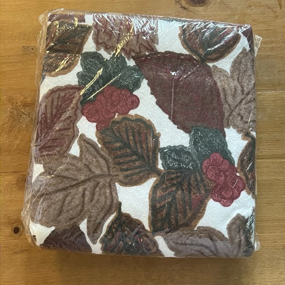 Vintage USA Home Designs Falling Leaves Blanket Twin Full 72x90 NIP NOS Rustic